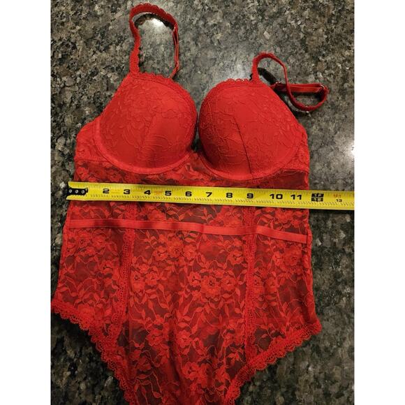 Forever 21 Red Lace Cutout Bodysuit Size Small - Picture 11 of 12